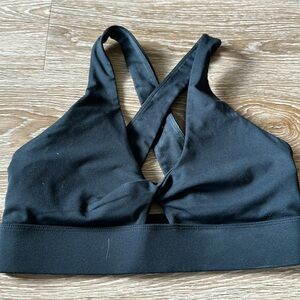 Fabletics oasis twist bra - size small